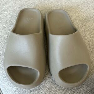 Yeezy Slides